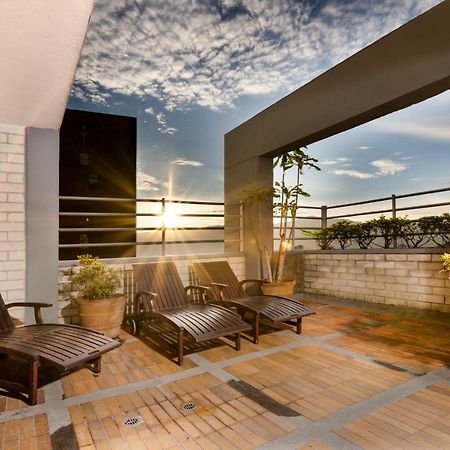 Cyan Suites Poblado By Mde Bnb Медельин Экстерьер фото