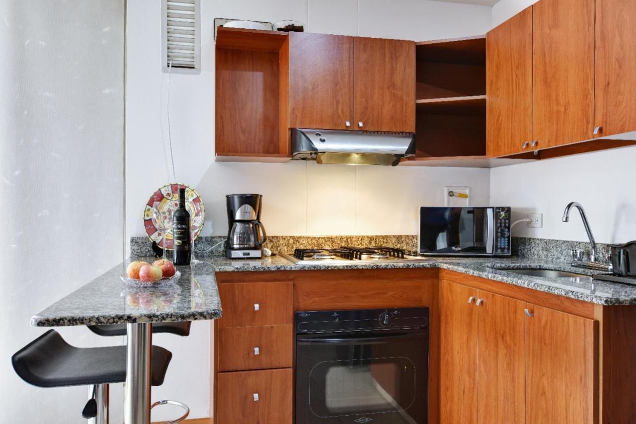 Cyan Suites Poblado By Mde Bnb Медельин Экстерьер фото
